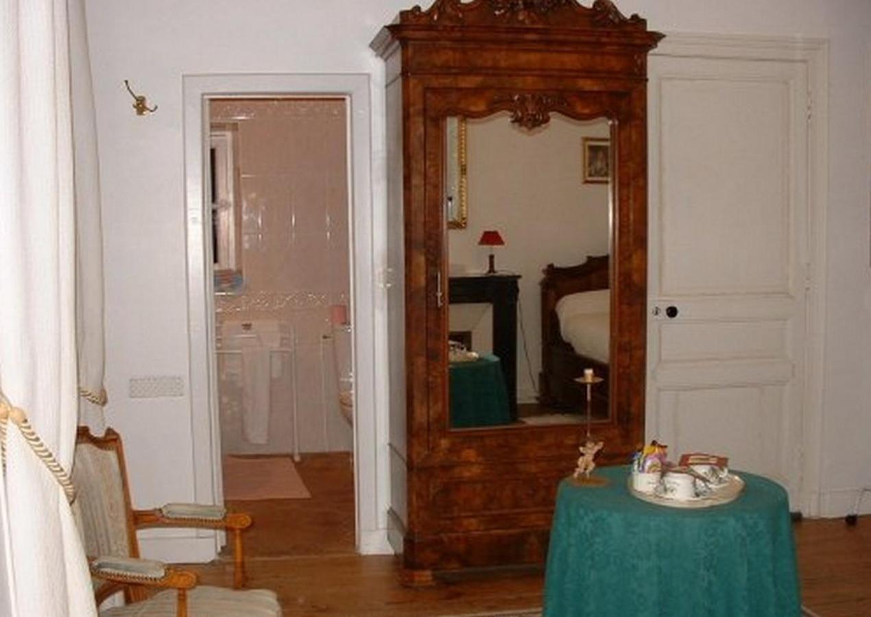 Chambres D'Hotes Le Pont Romain Montfort-le-Gesnois Luaran gambar