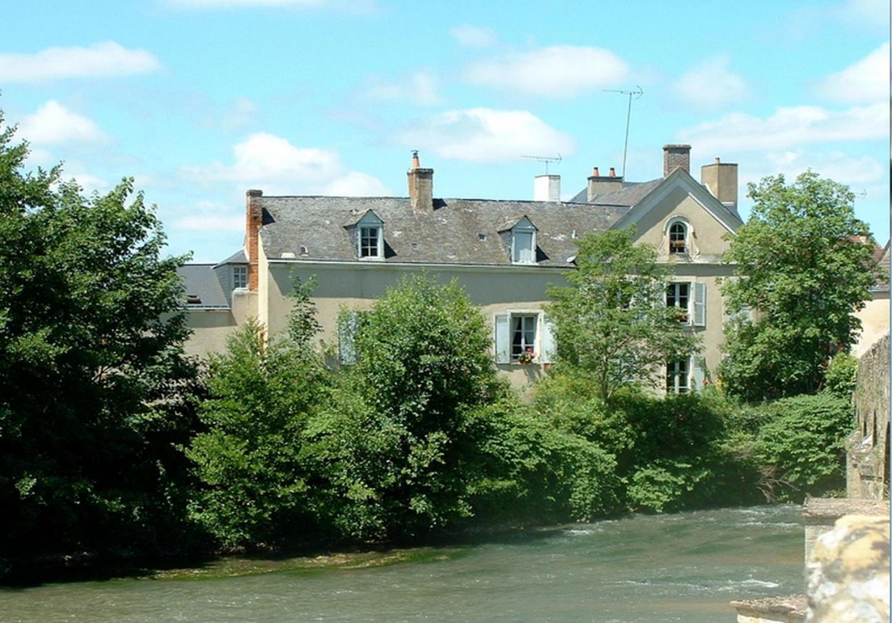 Chambres D'Hotes Le Pont Romain Montfort-le-Gesnois Luaran gambar